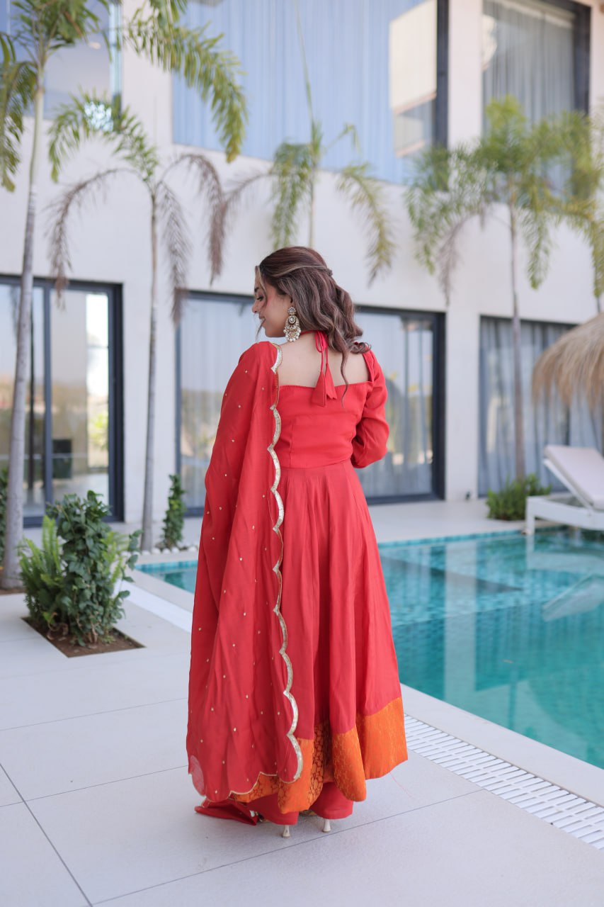 vBeautifull Mul Chanderi Fabric With Mirror Lace Work Kurti Pent