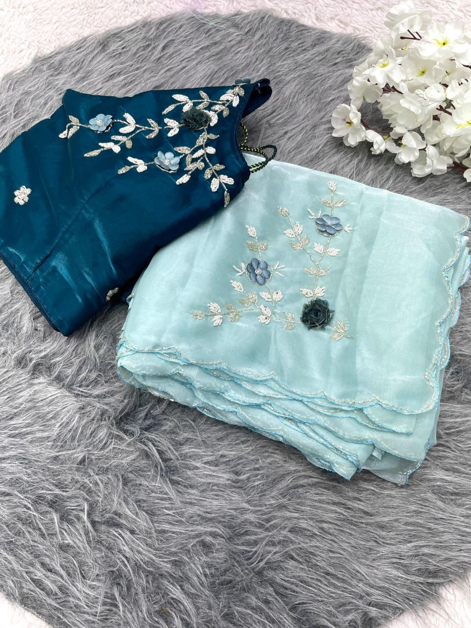 JJimmy Choo Sattin Beautiful Khatli Cut And Hand Work Saree