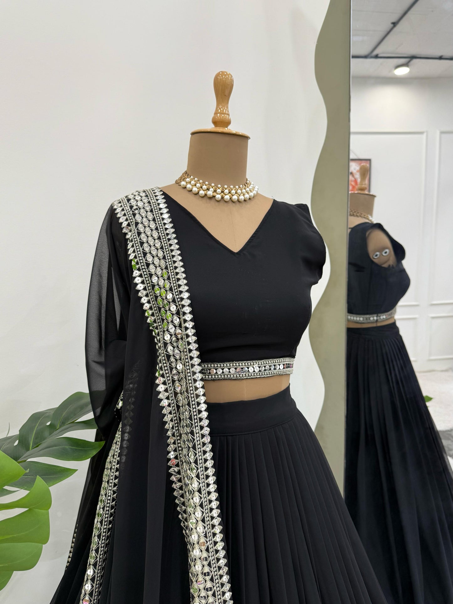 WEDDING SPECIAL BRIDAL BLACK LEHENGA CHOLI