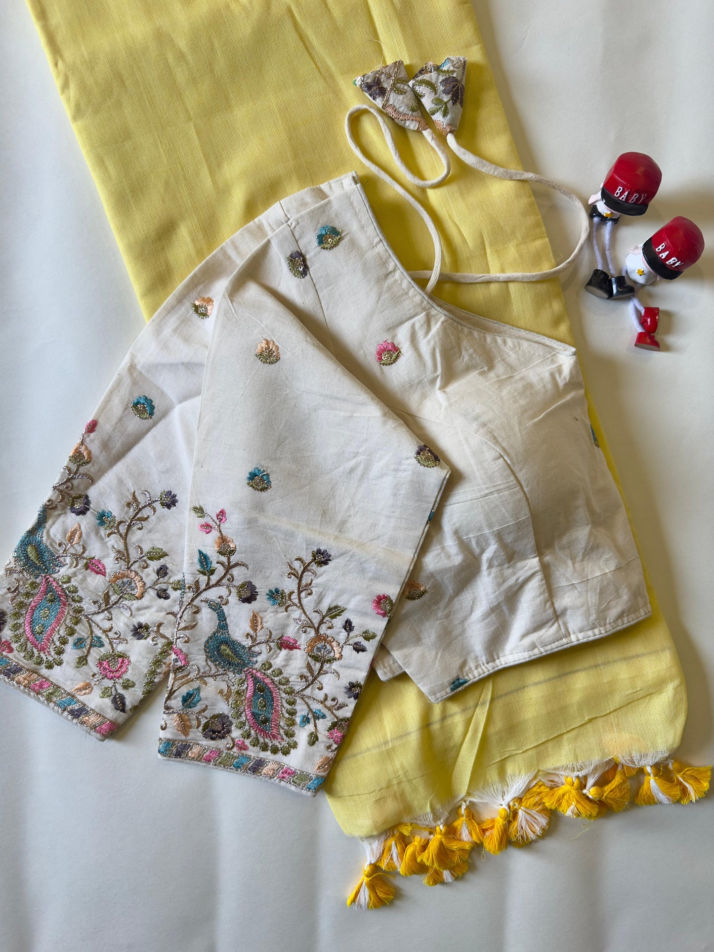 Khadi Cotton Tasselse Border Saree