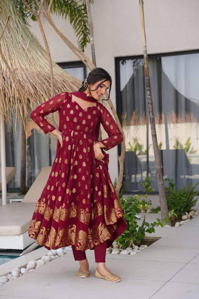 BEST ANARKALI GOWN WITH JAQUARD WEAVING IN MAROON COLOR