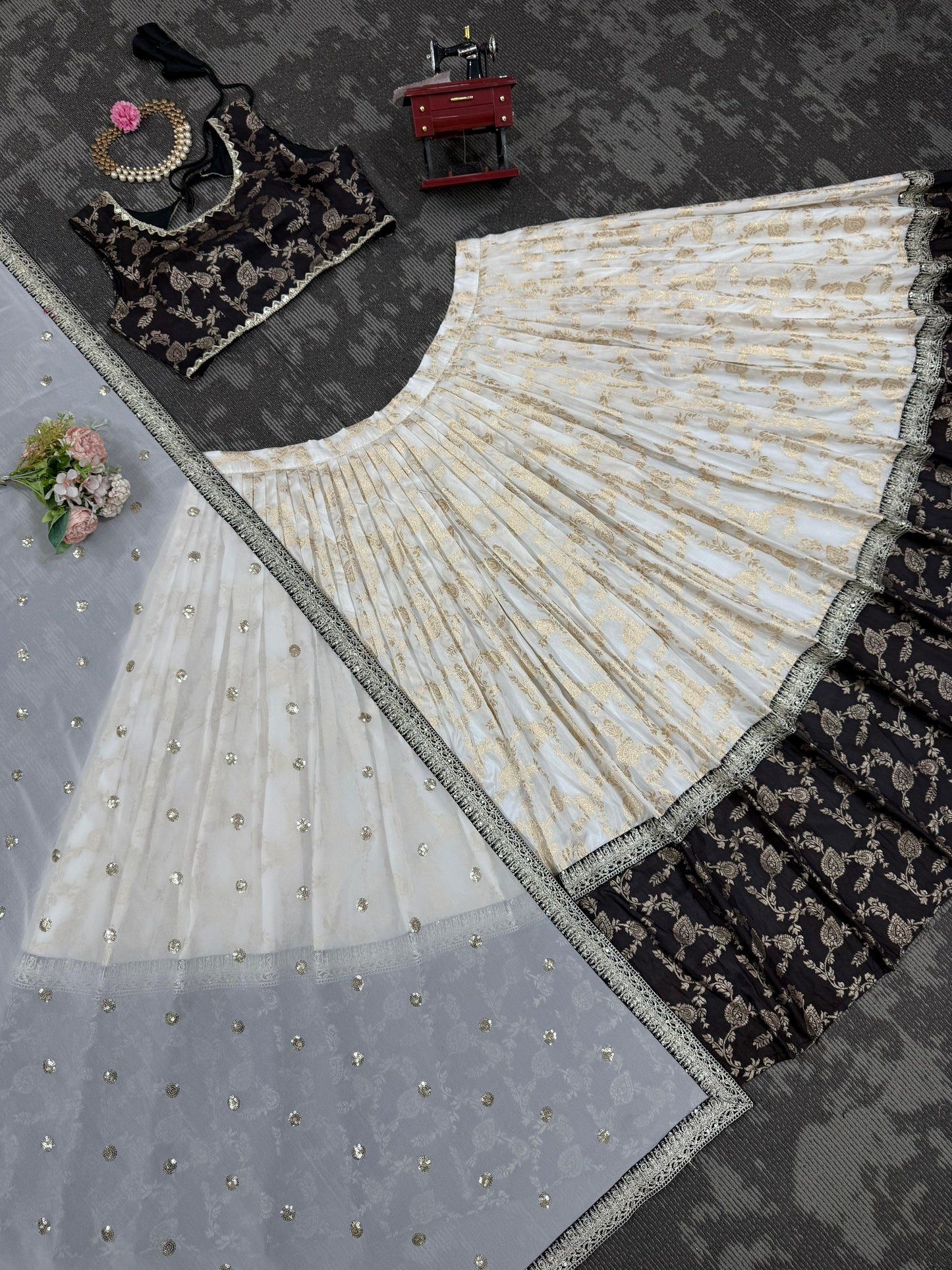 DRESS BAZZAR DESIGNER JACQUARD WEDDING WEAR TRENDY LEHENGA CHOLI