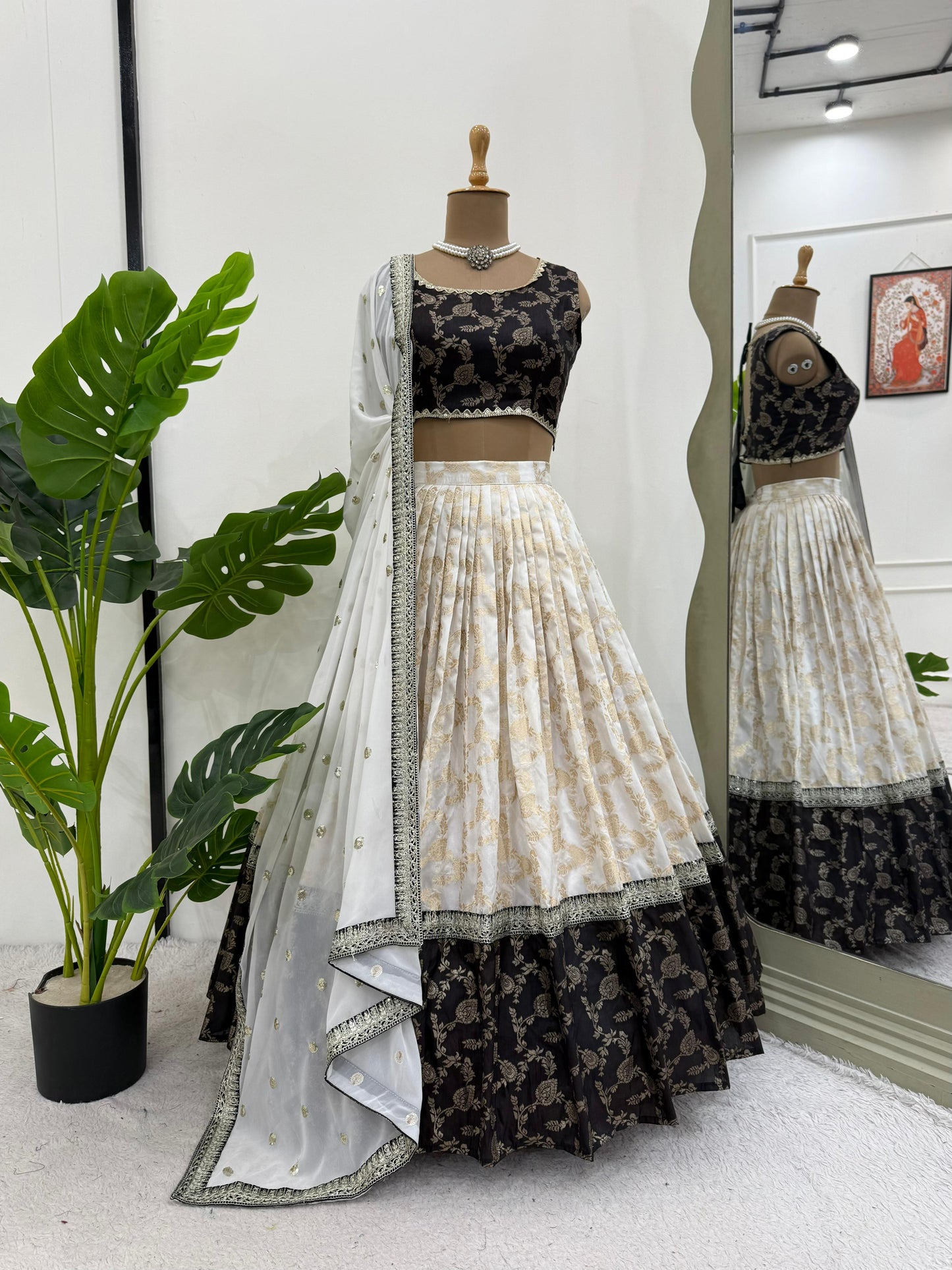 DRESS BAZZAR DESIGNER JACQUARD WEDDING WEAR TRENDY LEHENGA CHOLI