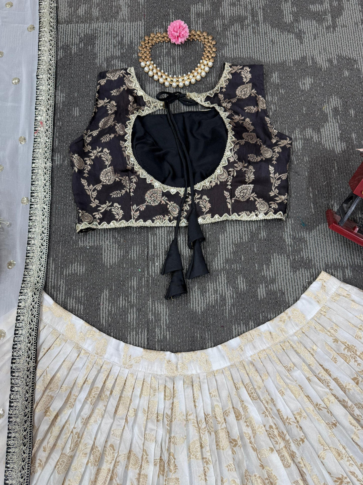 DRESS BAZZAR DESIGNER JACQUARD WEDDING WEAR TRENDY LEHENGA CHOLI