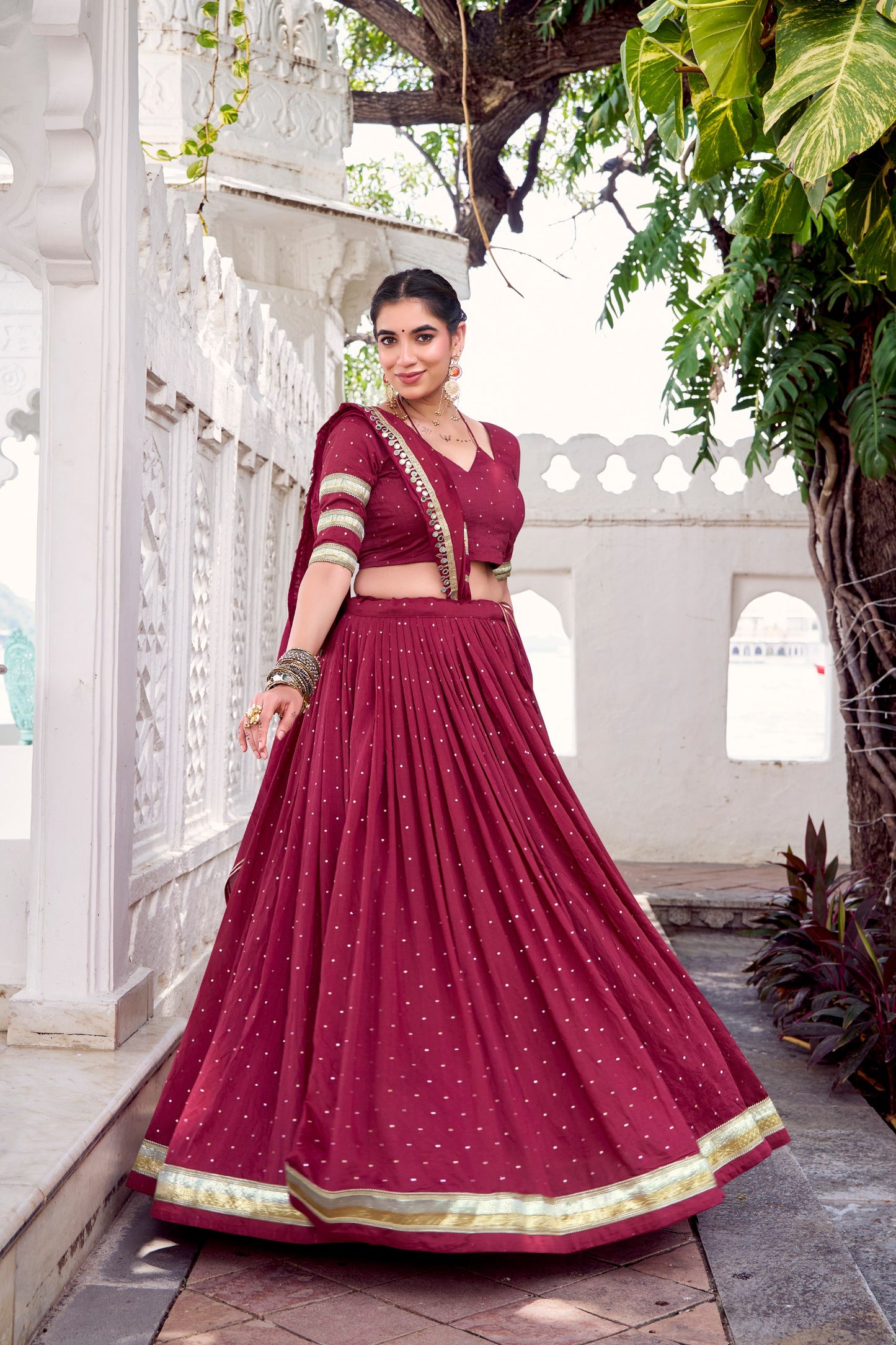 ELEGANT TRADITIONAL ETHNIC WEAR FOR WOMEN CHANDERI ZARI WEAVING LEHENGA CHOLI