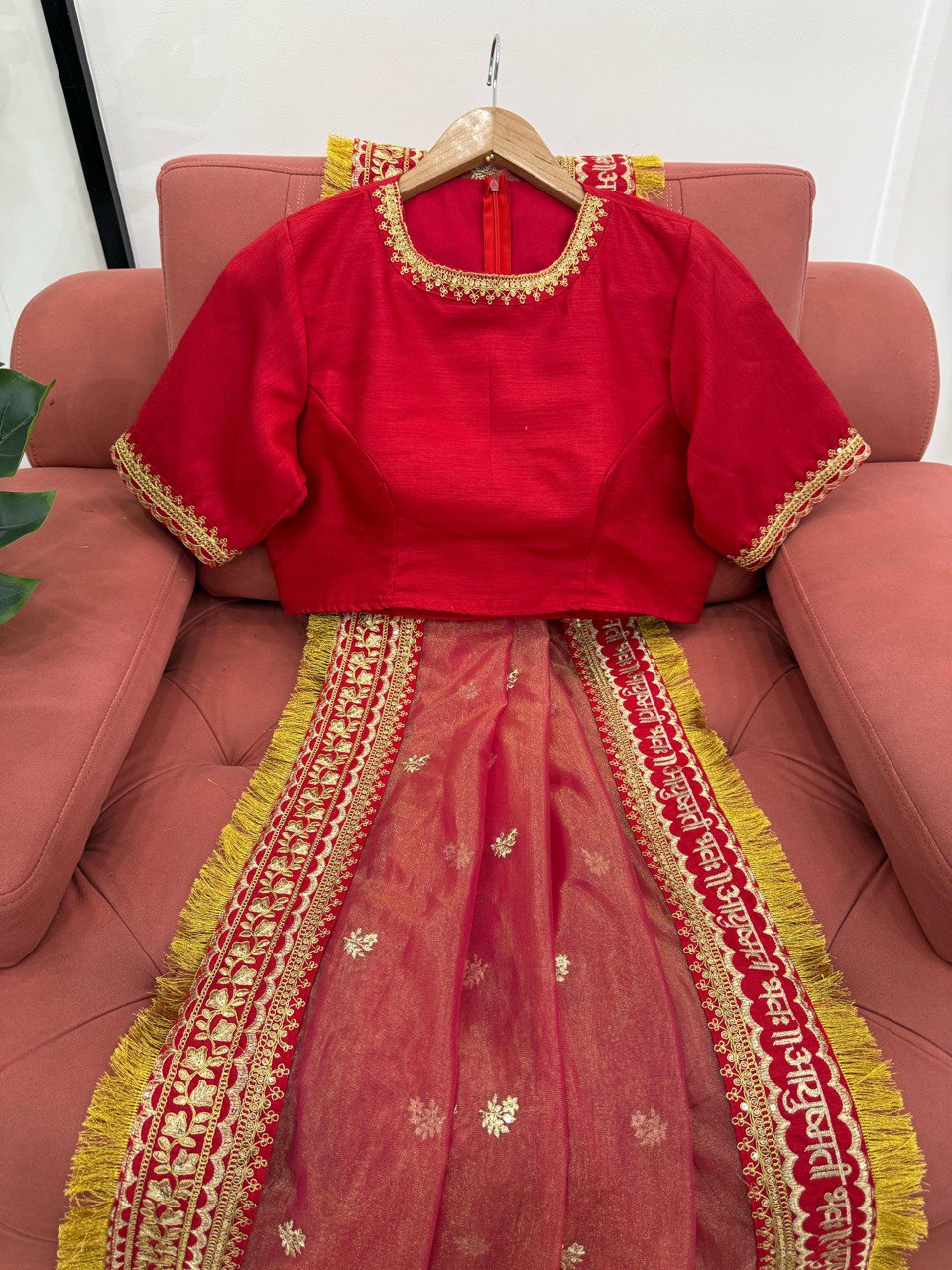 Designer Saree on Twil Net Febric with Coding & Thred with Sequnce work