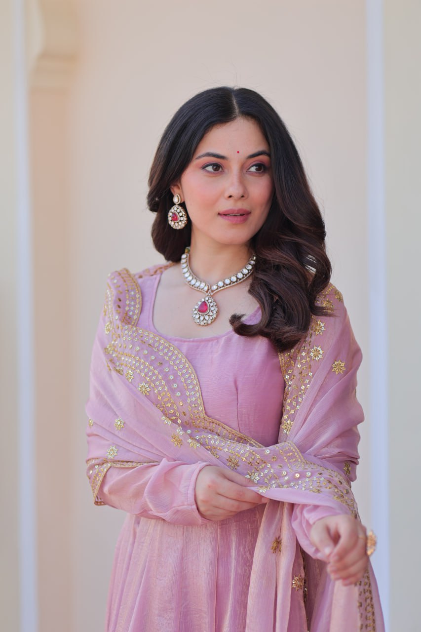 TRENDING VIRAL FANDY CHIFFON SILK GOWN