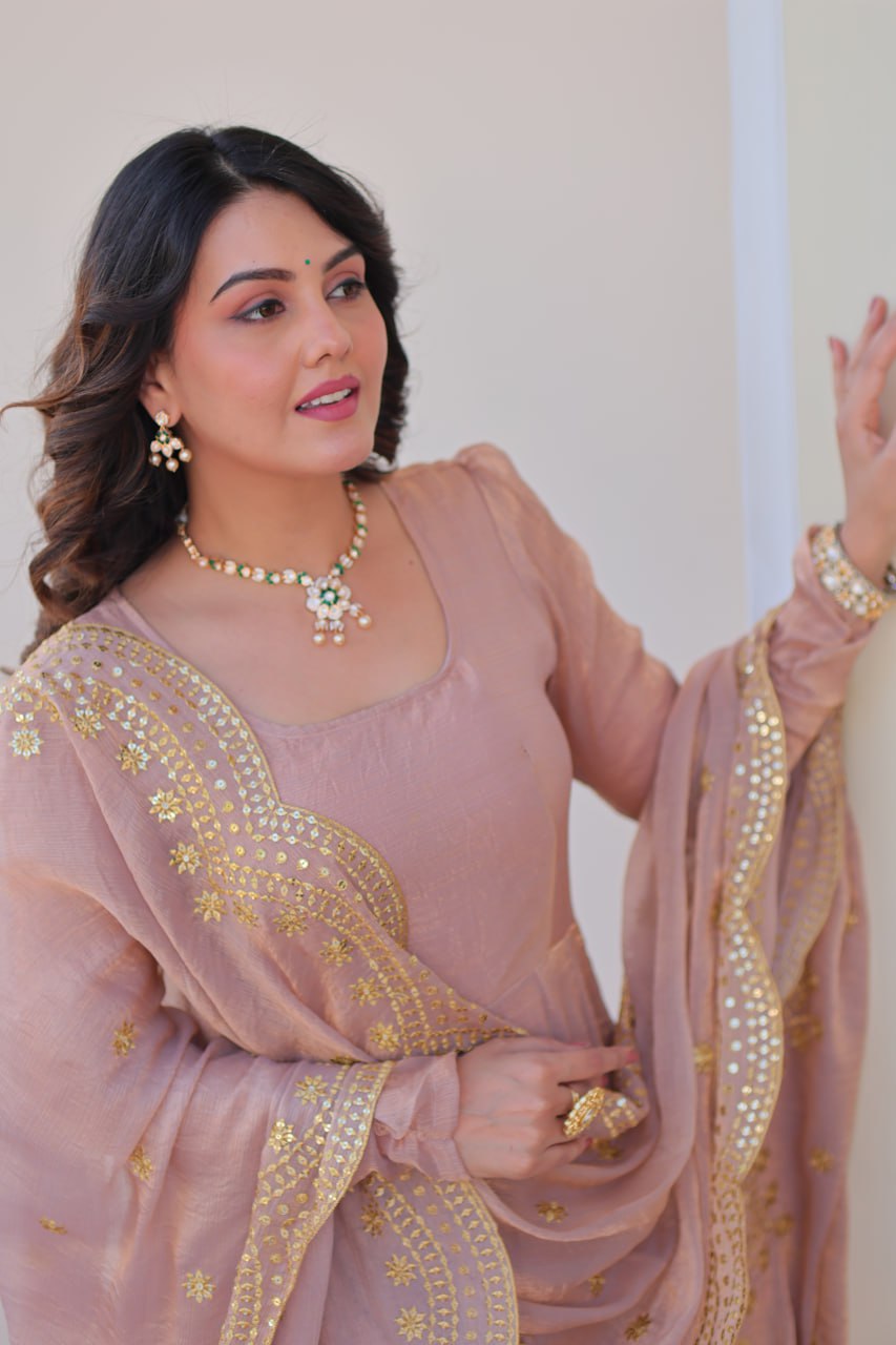 TRENDING VIRAL FANDY CHIFFON SILK GOWN