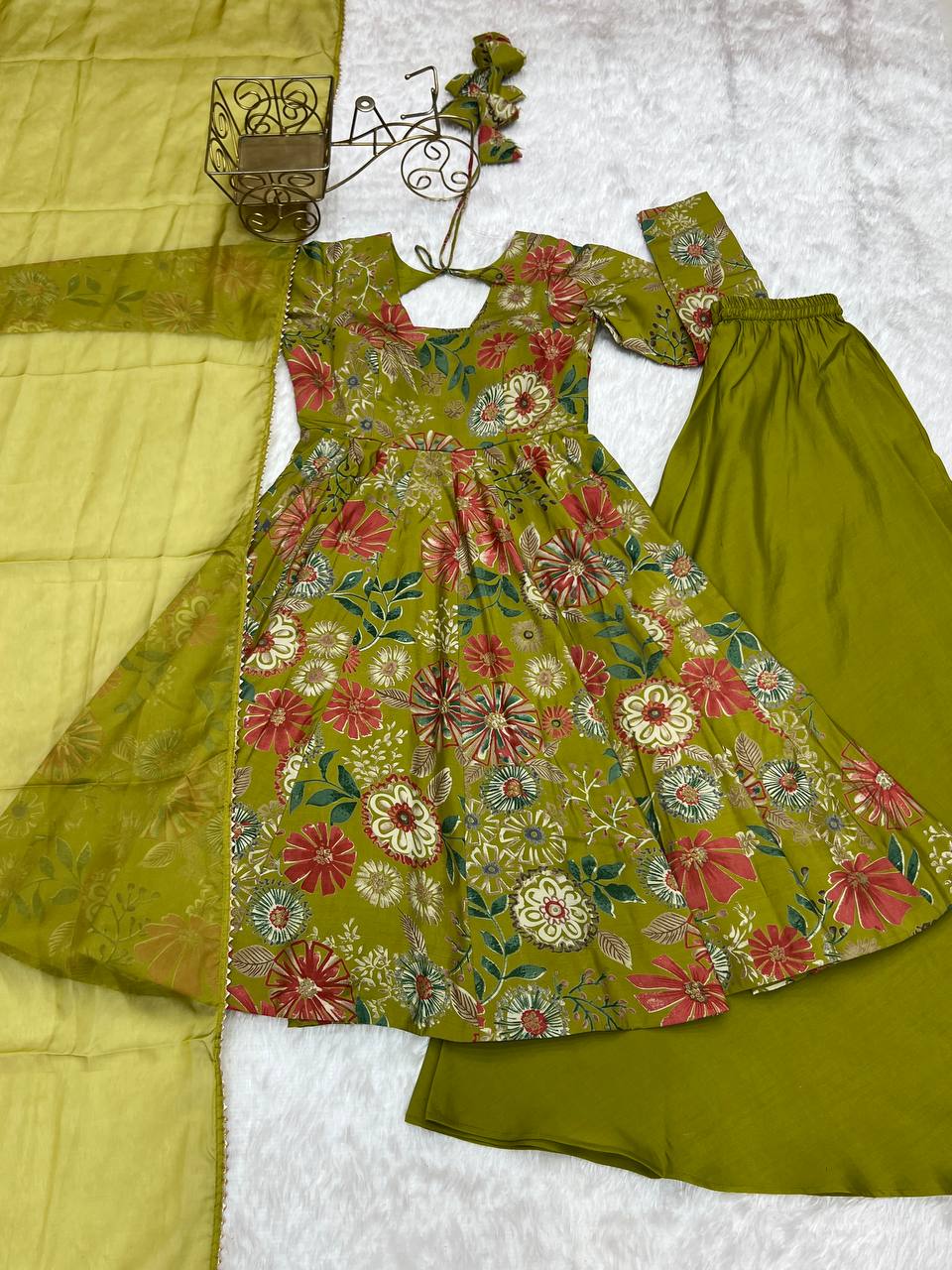 Pure Soft Romaqnsilk Chanderi With Digital Print Work With Padded, Side Zipper KediyaKurti Plazzo