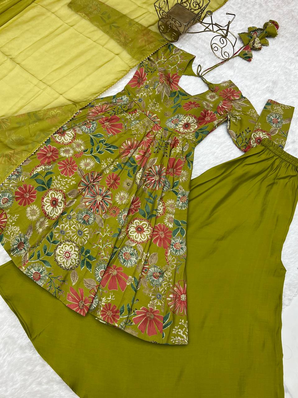 Pure Soft Romaqnsilk Chanderi With Digital Print Work With Padded, Side Zipper KediyaKurti Plazzo