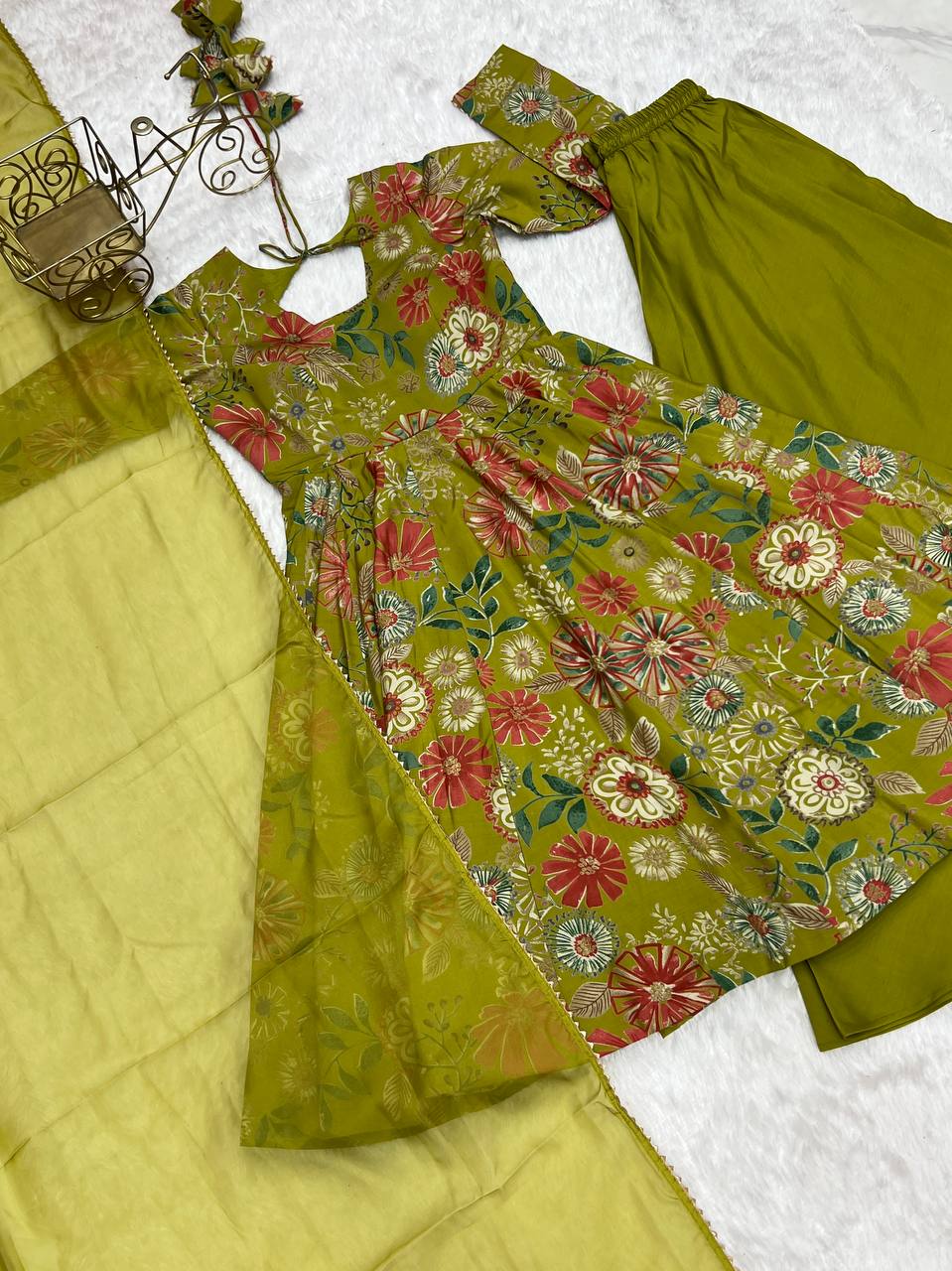 Pure Soft Romaqnsilk Chanderi With Digital Print Work With Padded, Side Zipper KediyaKurti Plazzo