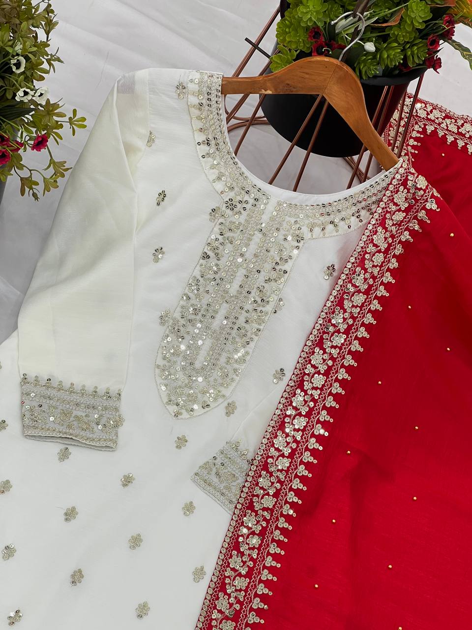 Fox Georgette With Embroidery Work With Full Sleeve With Lace Work Border Top Pent