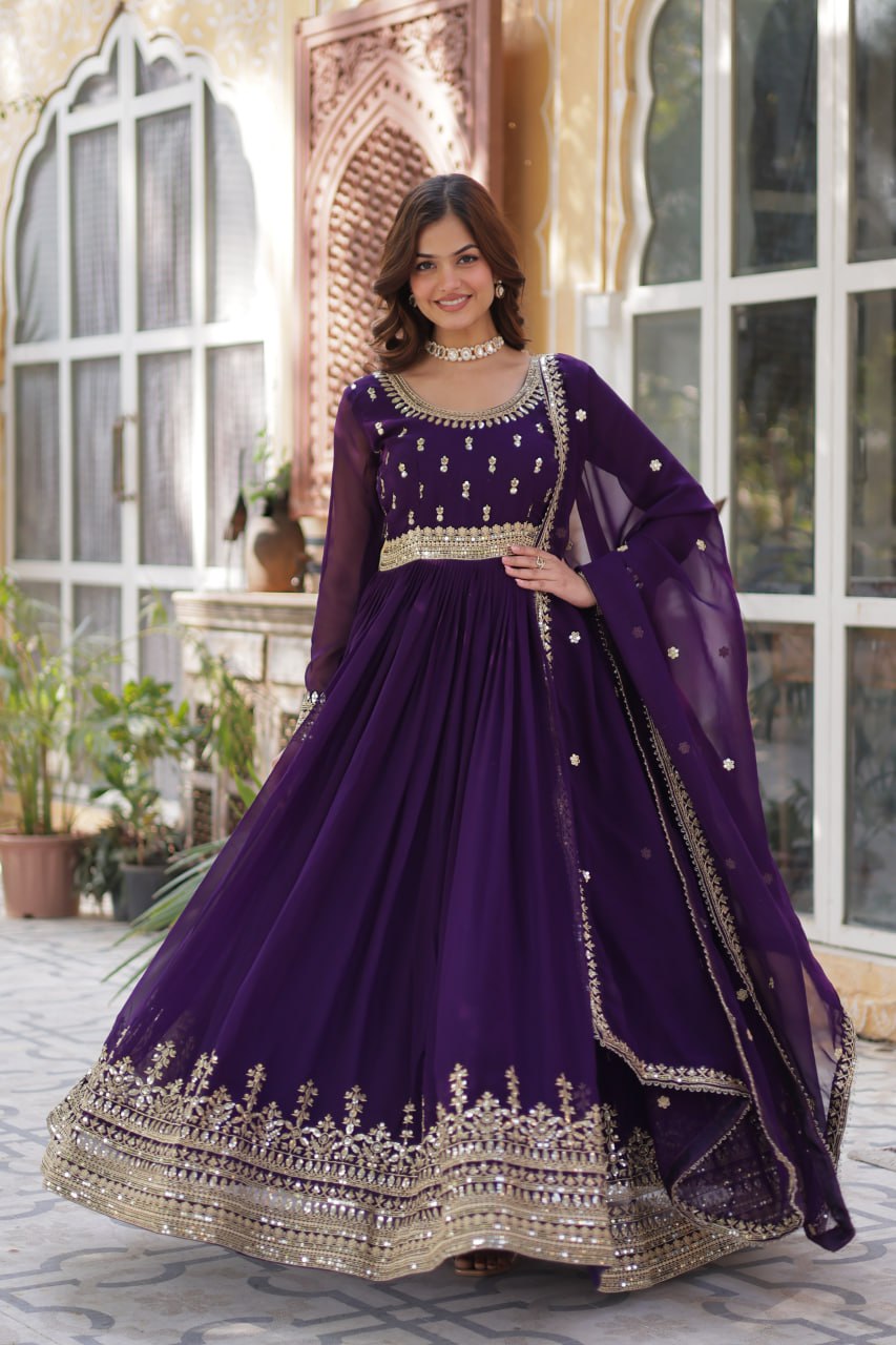 New Design Faux Blooming Embroidery Zari Work Gown