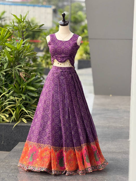 You gonna love elegance with Modern touch ,Here we Presenting Exclusive Designer lehnga Design 🌸