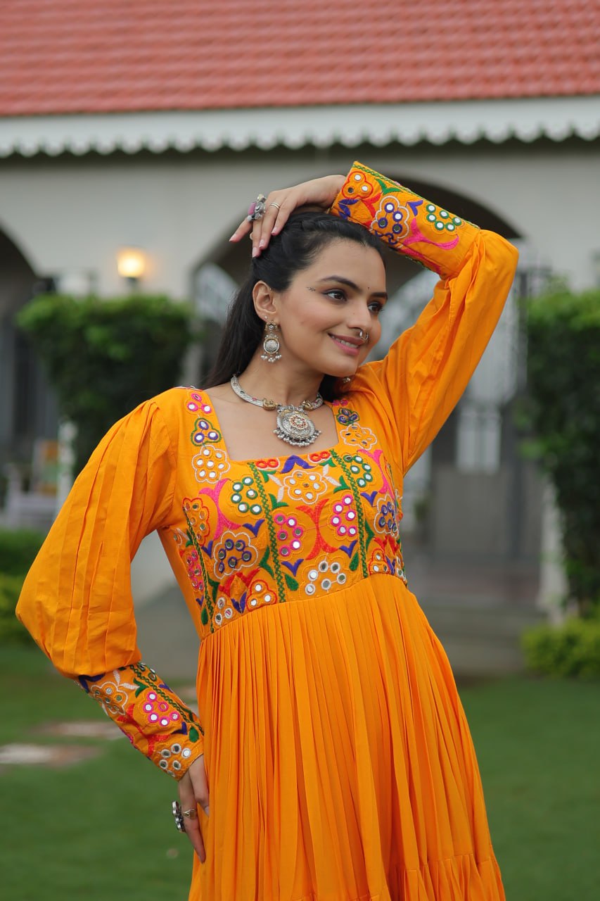 2025 NAVARATRI GOWN KUTCHI GAMTHI WORK WITH 12 METER FLAIR GOWN
