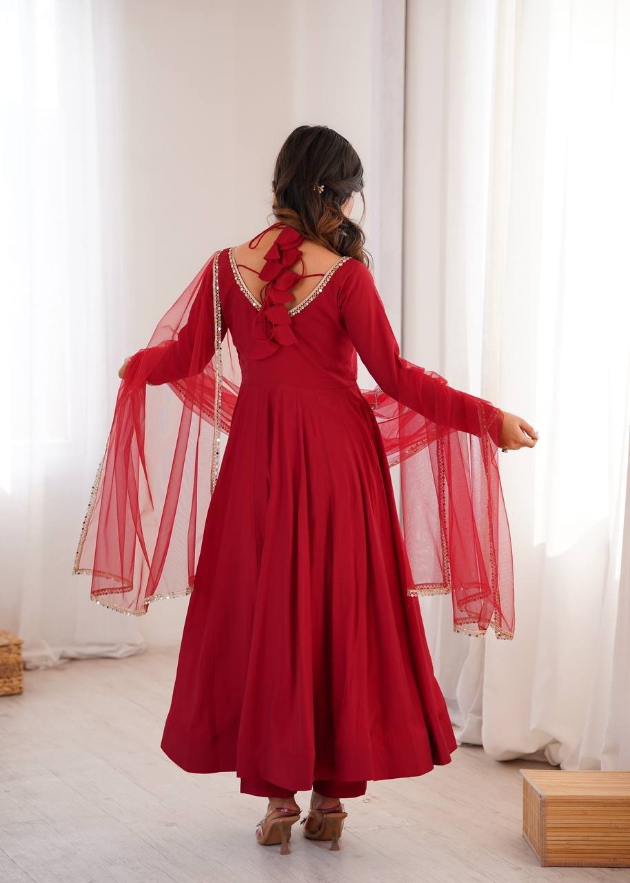 Red Color Romasilk With Fancy Lace Pettern Work Anarkali