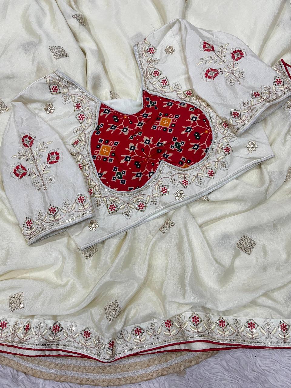 Natural Chinnon Silk With Sequience Work Saree