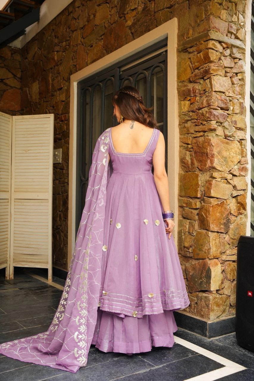 Beautifull Crunchy Chiffon Wth Beautifull Hand Work Anarakli