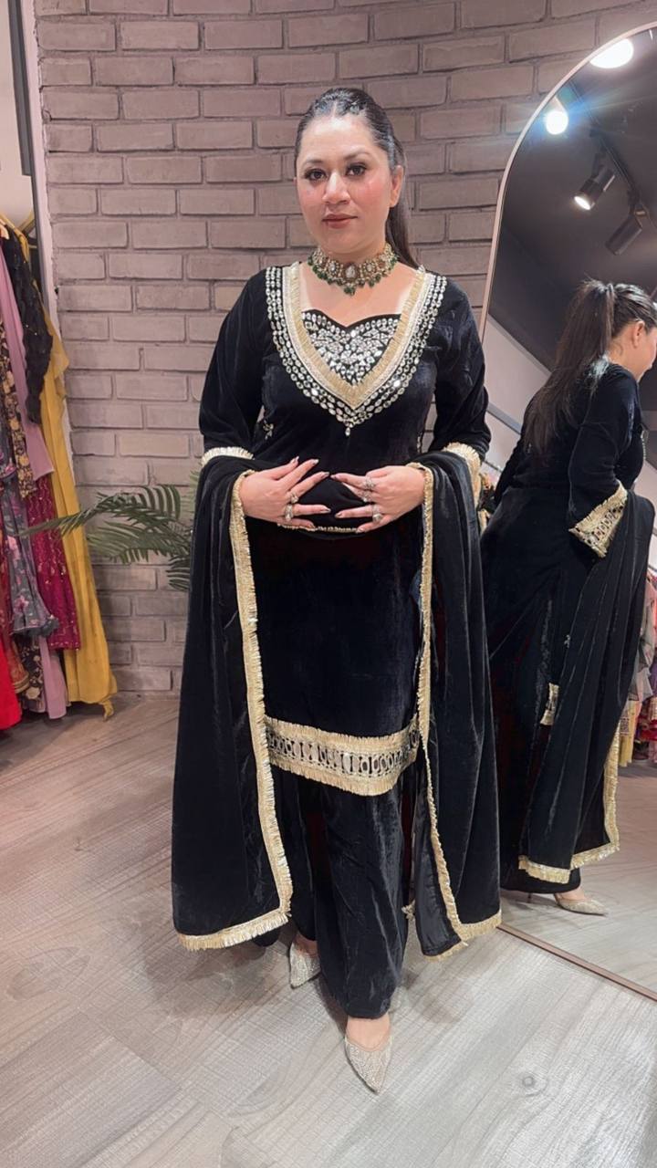 Beautifull Velvet With Real Mirror Work Top Plazzo