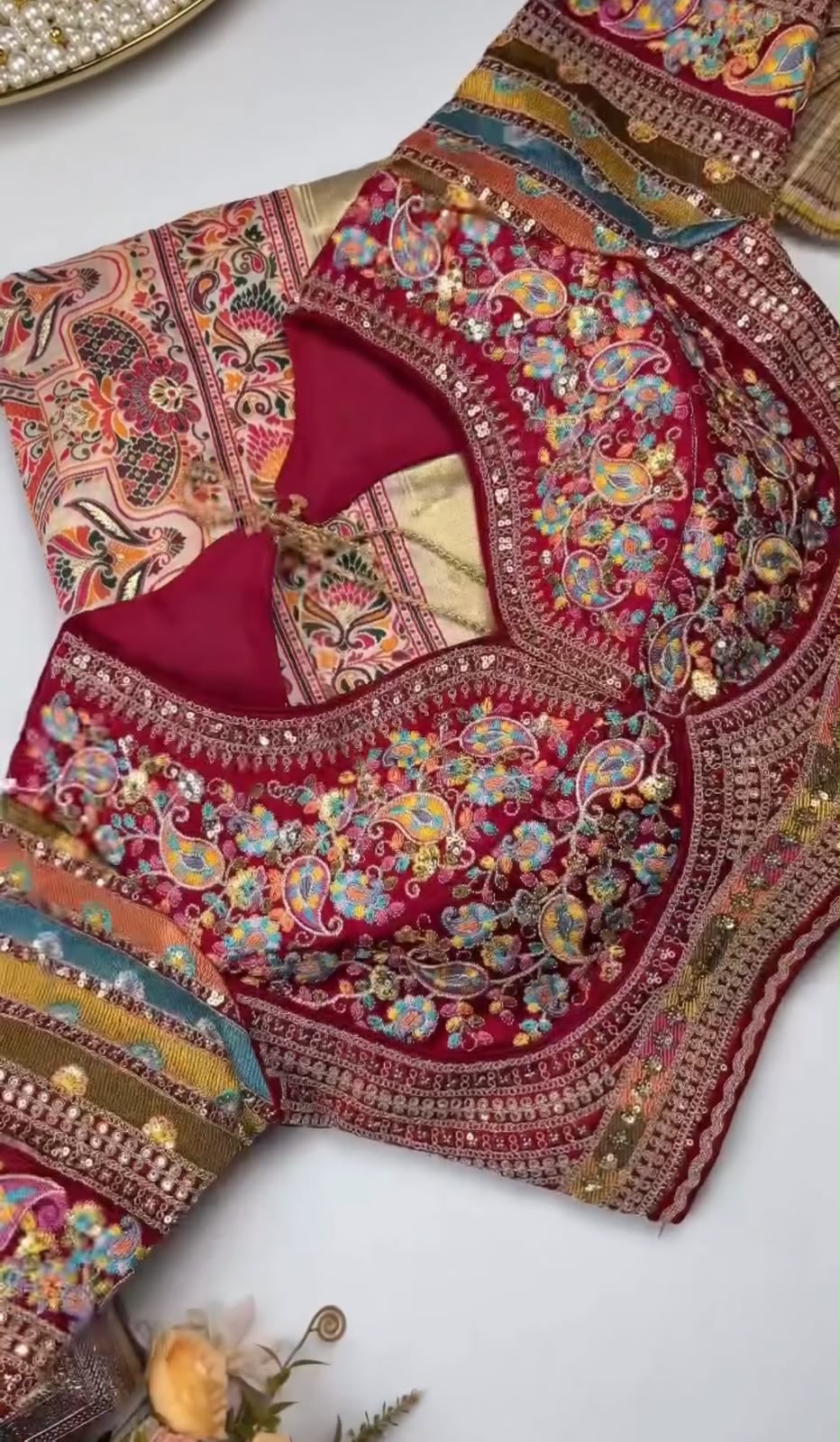 Beautiful Soft Rich Pure Pashmina Silk With Multicolour Thread Weaving Work Saree