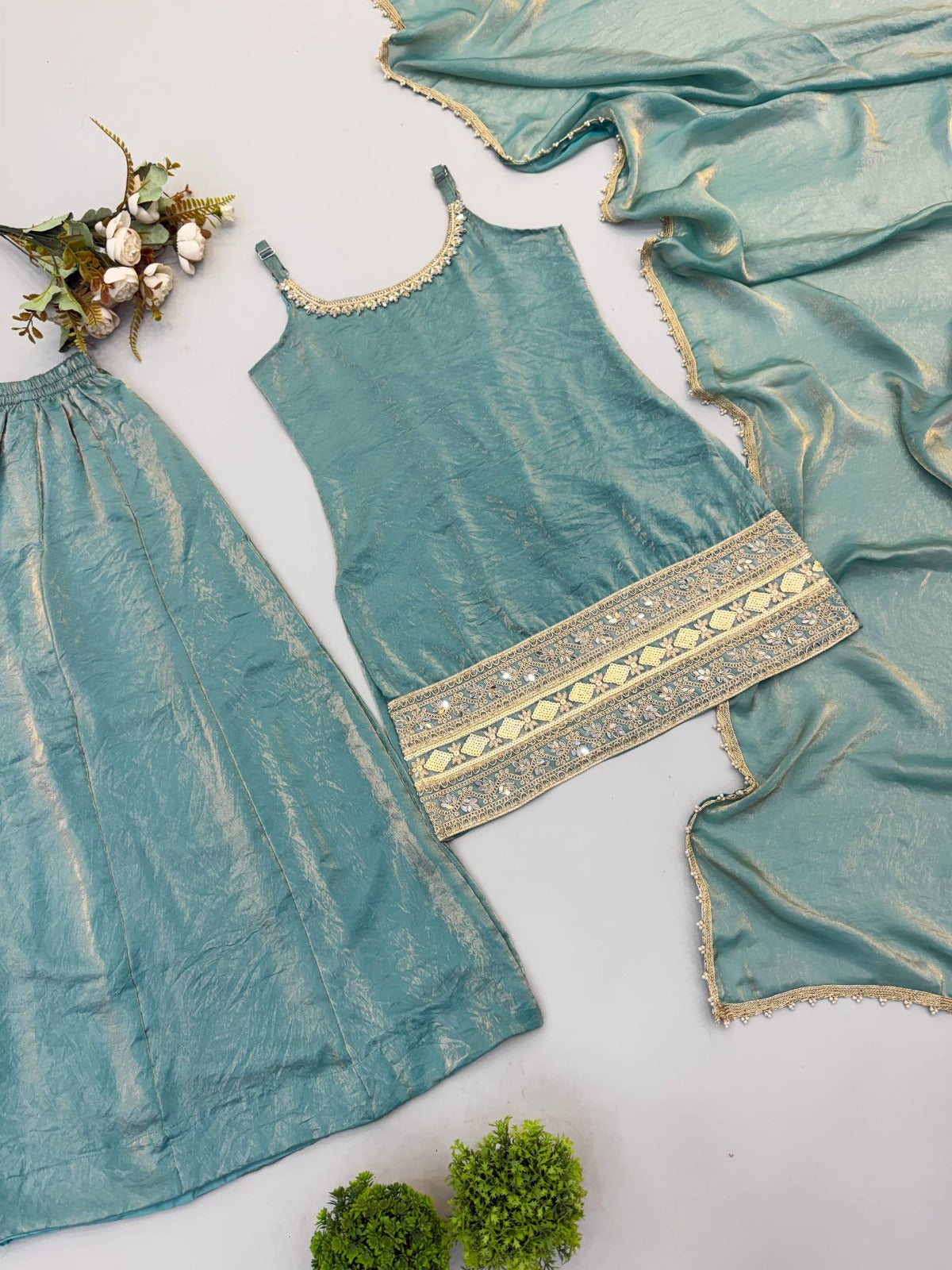 Doremon Crush Mirror Embroidered Suit Set