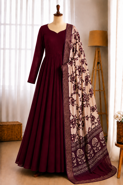 Blooming Vichithra Silk Kalamkari Dupatta Gown
