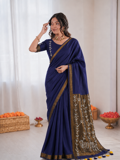 Pure Loom Cotton Cut Dana Saree Set