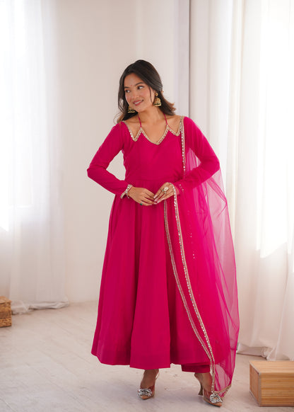 Red Color Romasilk With Fancy Lace Pettern Work Anarkali