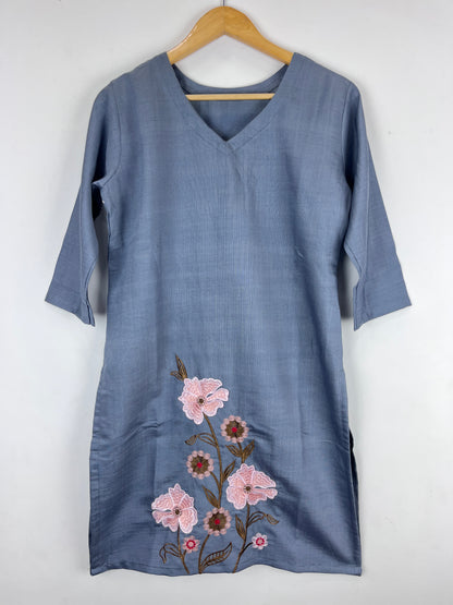 New Wear Pure Vertical Embroidery Thred Work Top Pent