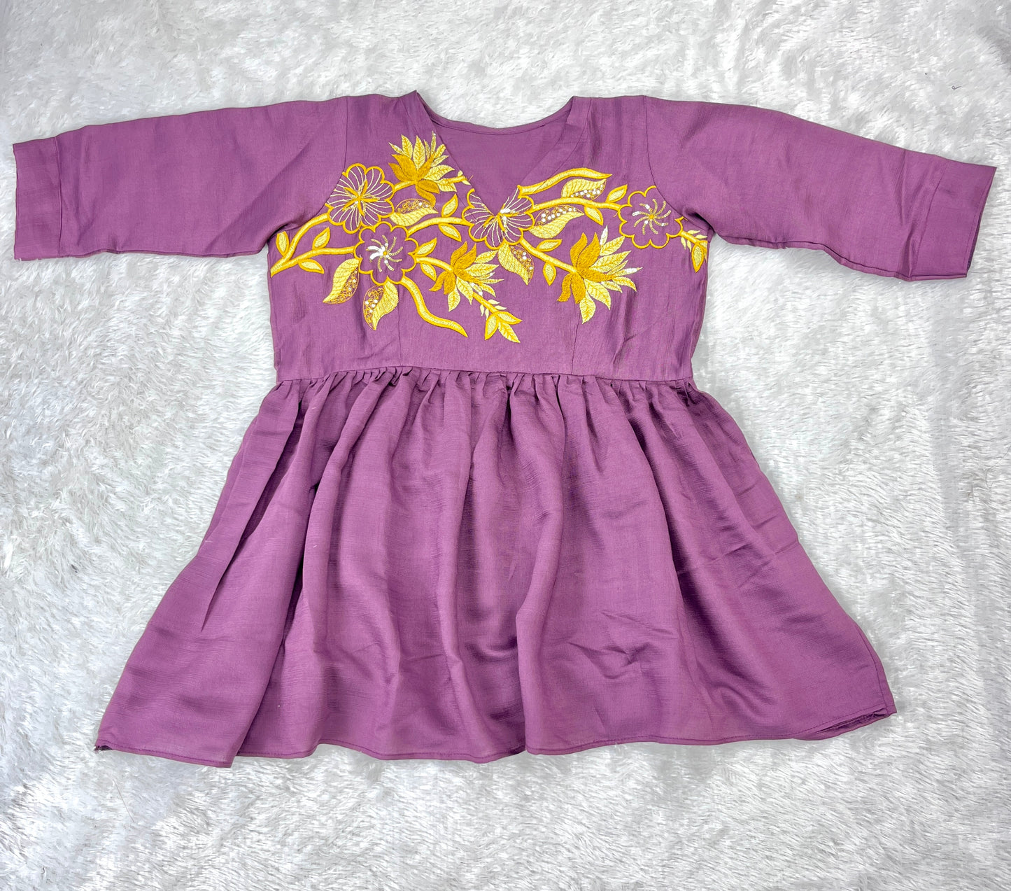 New Wear Pure Vertical Embroidery Thred Work Top Pent