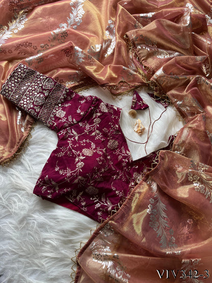 Golden Shaded Soft Fabric Wirh Hand Work Saree