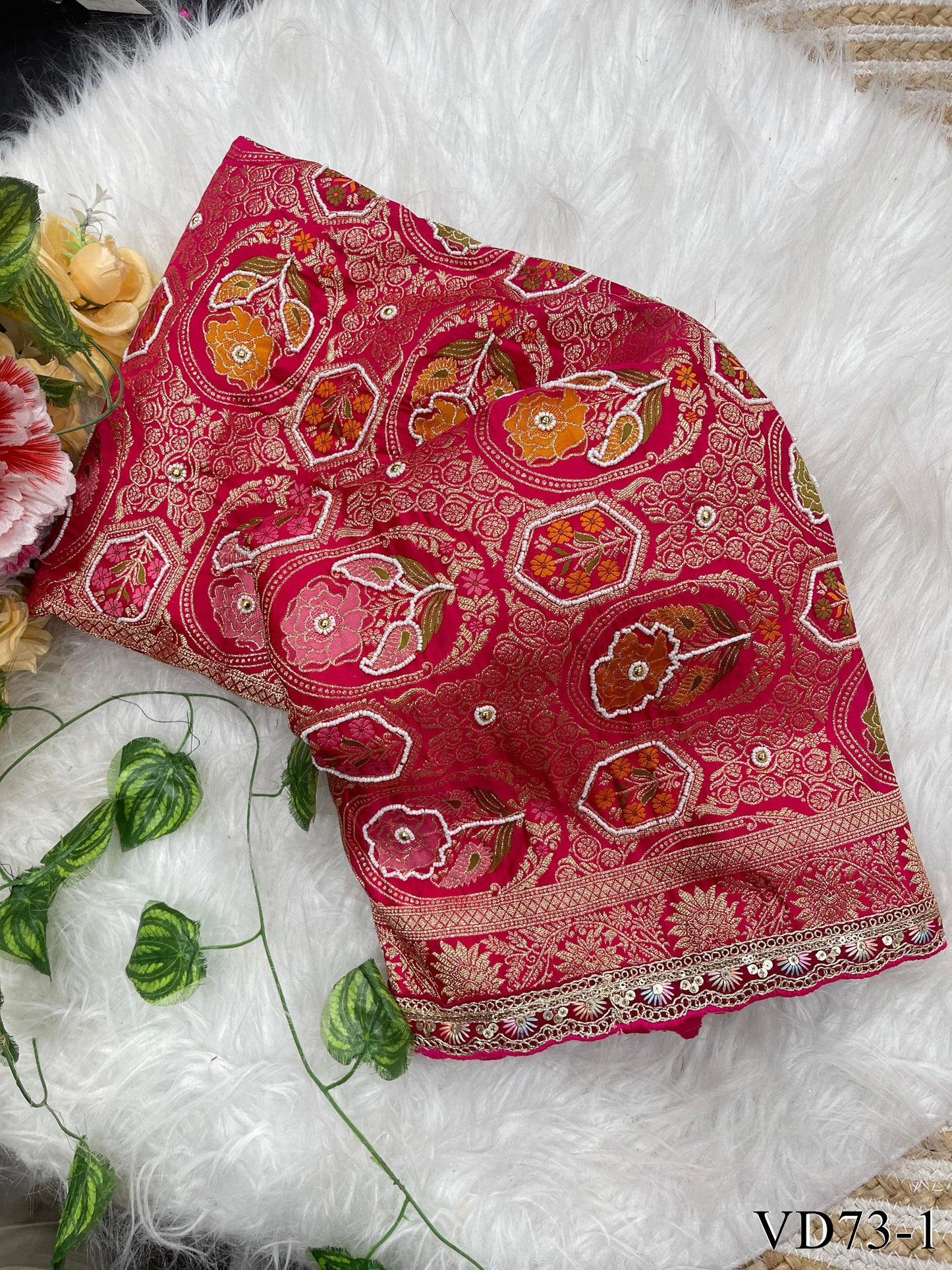 Beautiful Soft HO Silk Weaving Jacquard Embroidery Work Saree