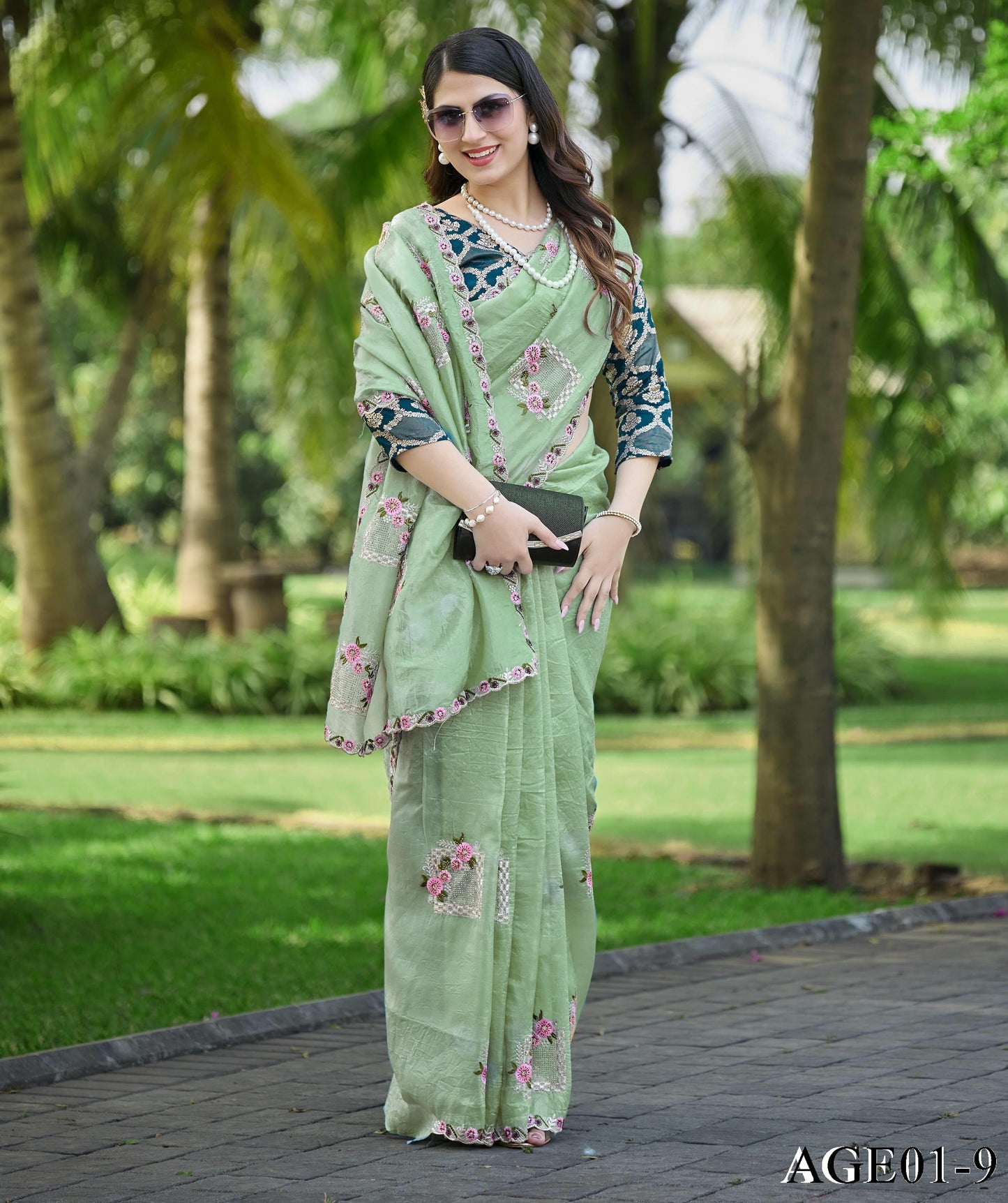Beautifull Paper Silk With Floral Embroidery Work Saree