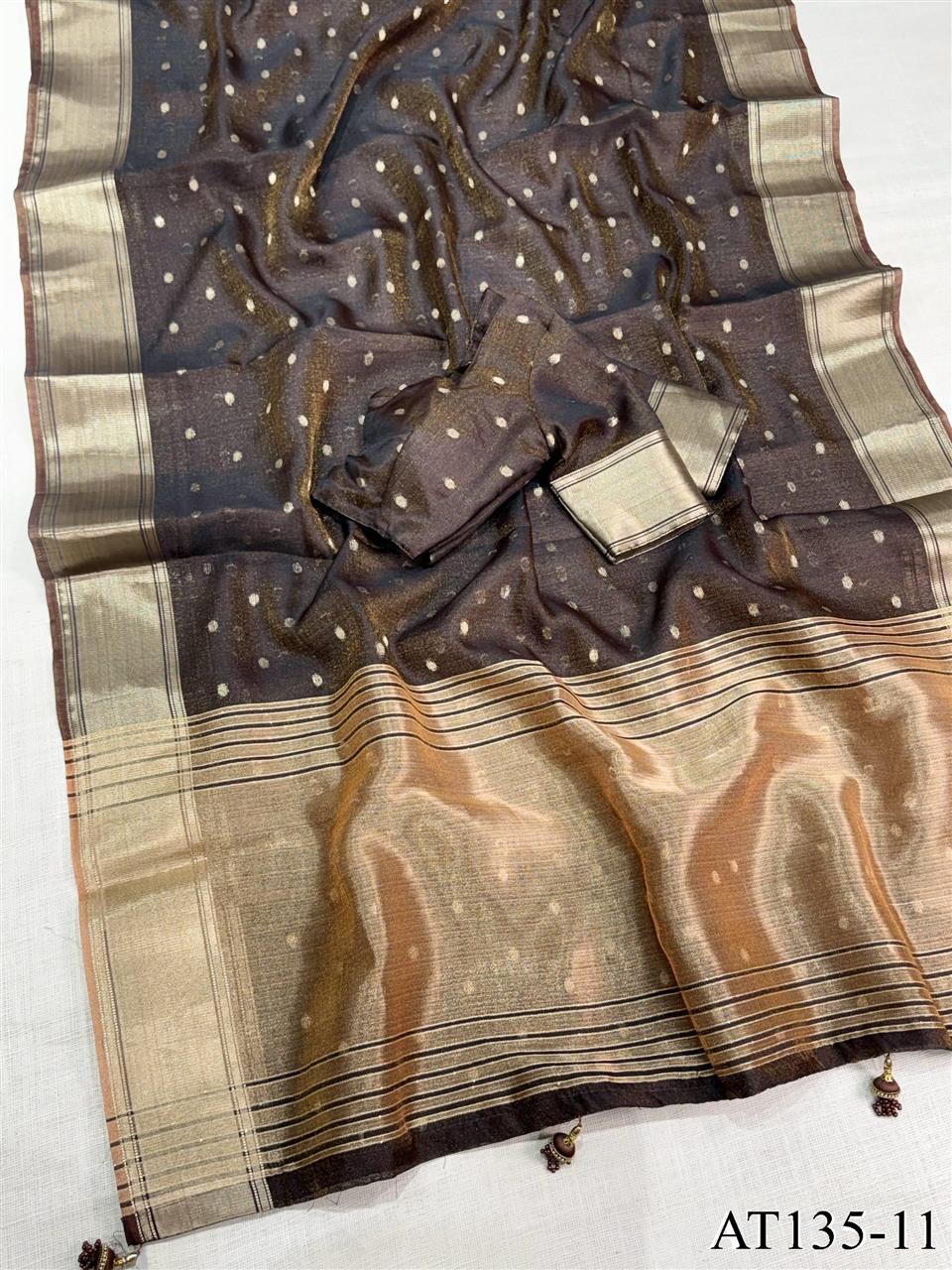 Beautiful Banarasi Organza Silk With Traditional Zari Weaving Butti Work Saree
