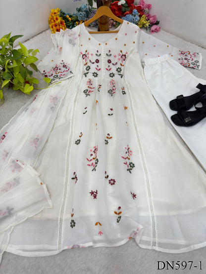 Beautifull Mul Chanderi With Embroidery Work Top Pent