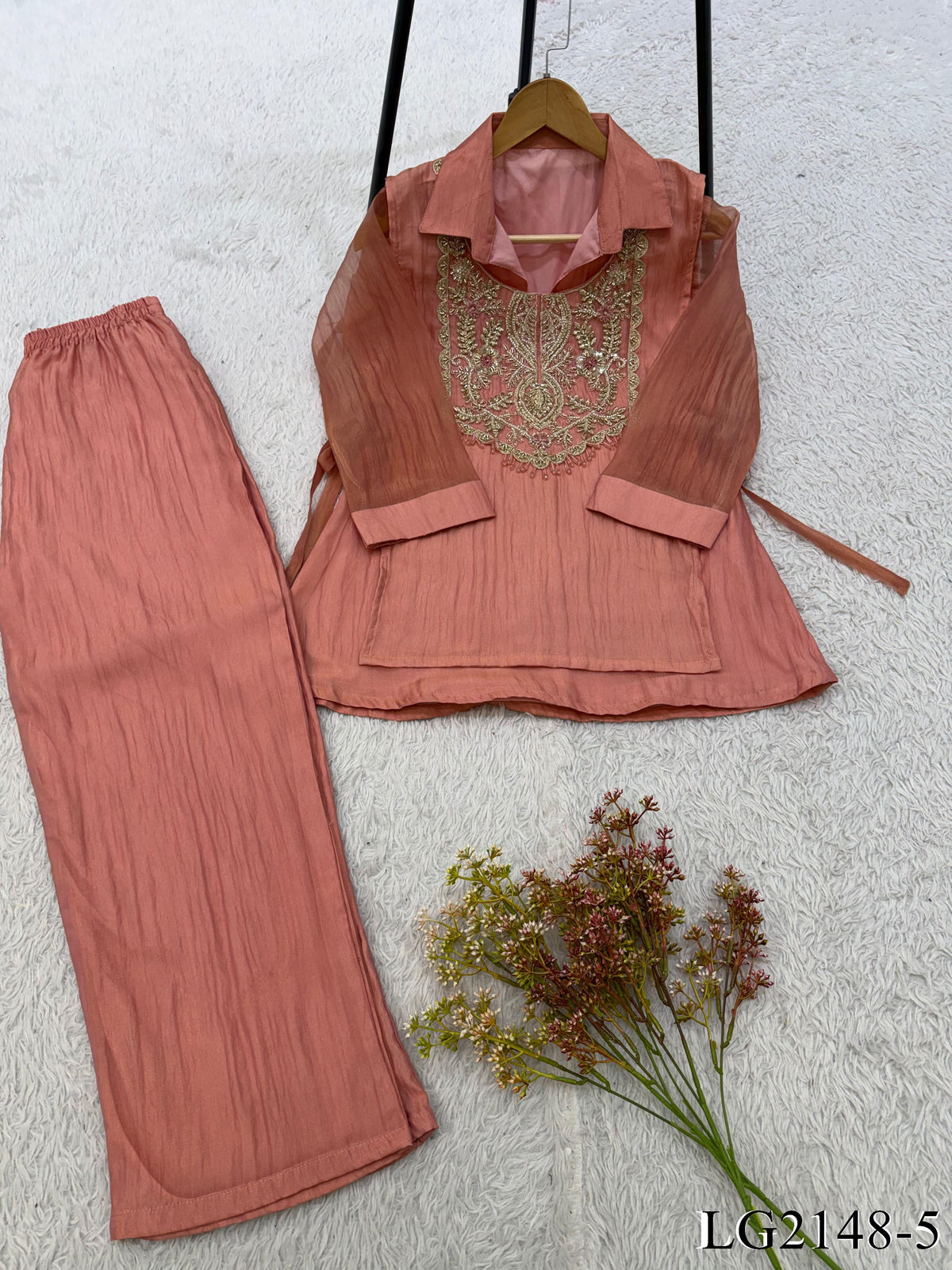 Beautifull Mosko Embroidery Sequience Work Top Pent