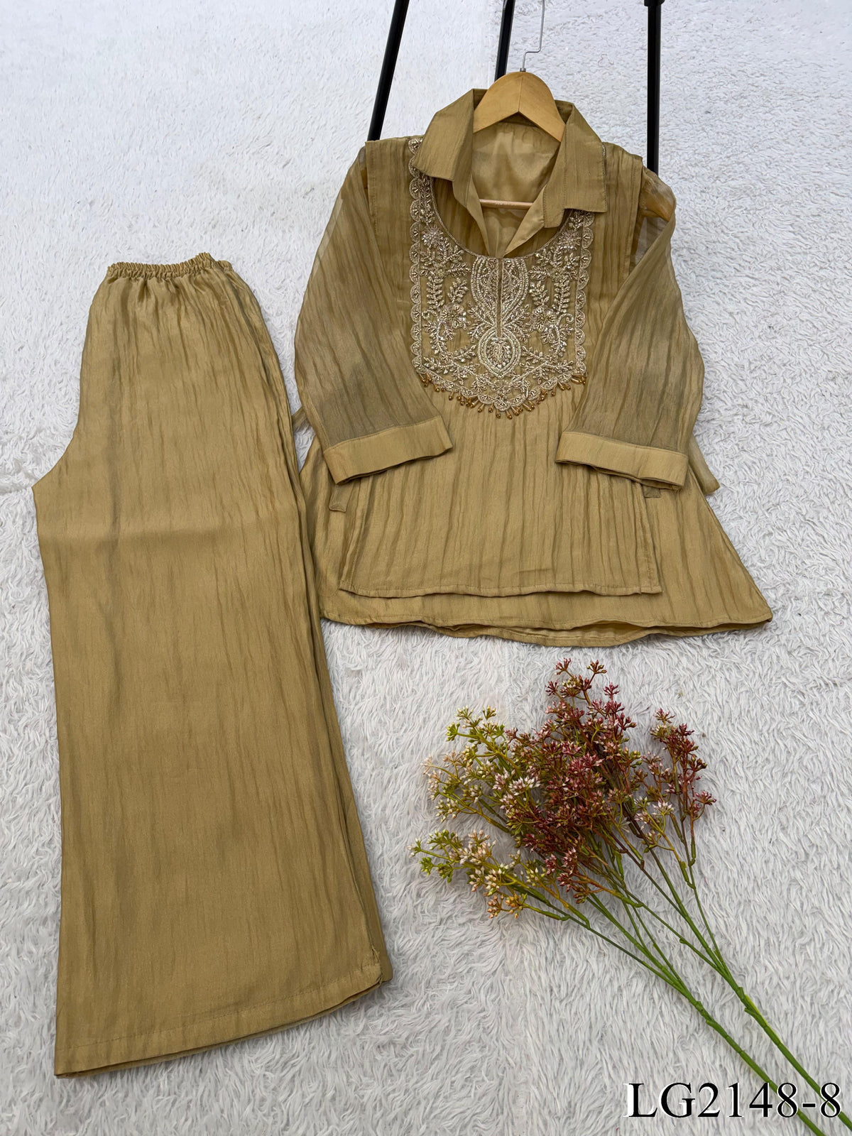 Beautifull Mosko Embroidery Sequience Work Top Pent