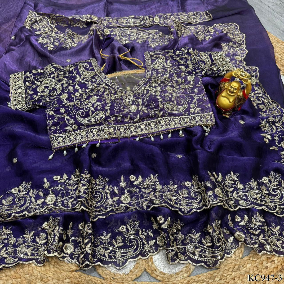 Beautifull Shade Space Silk With Zari Work Saree