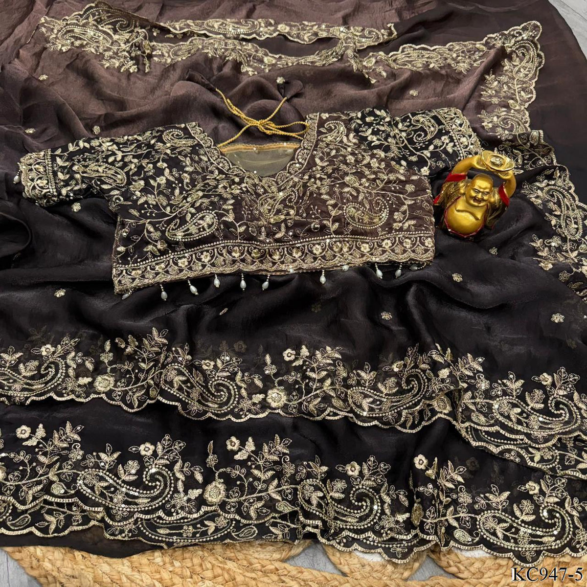 Beautifull Shade Space Silk With Zari Work Saree