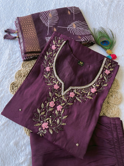 Traditional Vibes Roman Silk Hand Work Kurti Set With Outstanding Printed Design