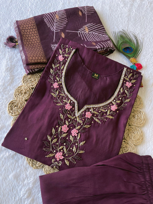 Traditional Vibes Roman Silk Hand Work Kurti Set With Outstanding Printed Design