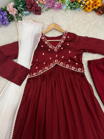 New Stylish 3/4th Sleeves Designer Hand Work Gown