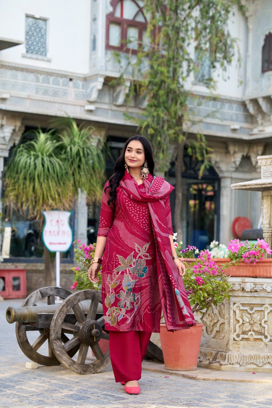 SUMMER SPECIAL ROMAN SILK TOP PENT SET UNDER 1500