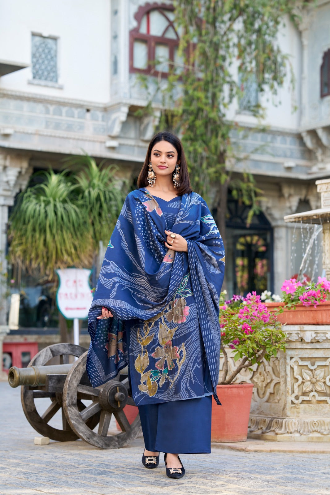 SUMMER SPECIAL ROMAN SILK TOP PENT SET UNDER 1500