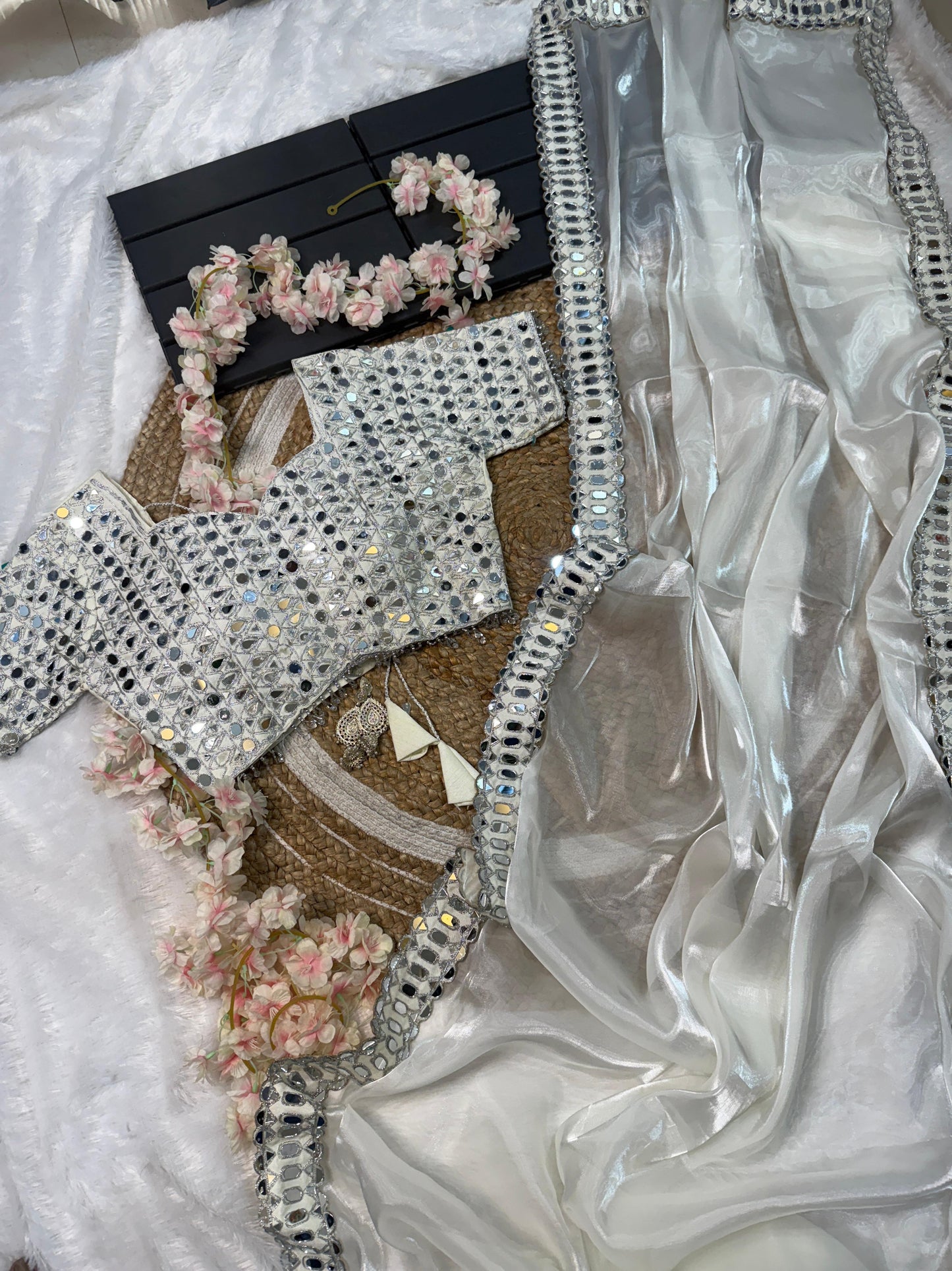 Beautifull White Color Organza With Real Mirror Work Saree