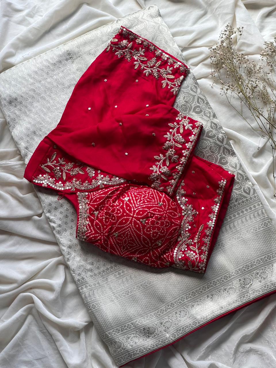 Designer Pure Banarasi Saree With Weaving Motifs & Contrast piping saree
