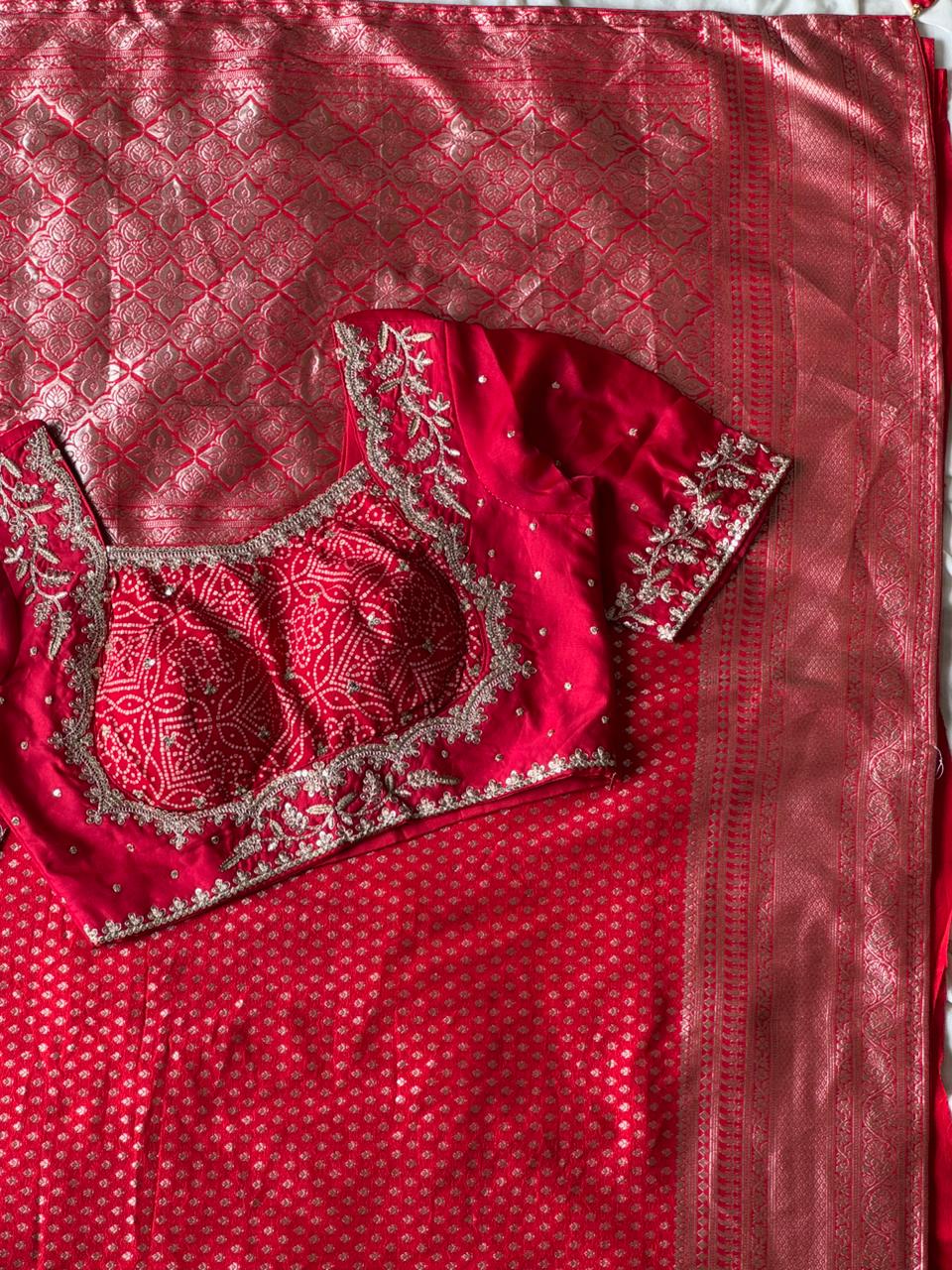 Designer Pure Banarasi Saree With Weaving Motifs & Contrast piping saree