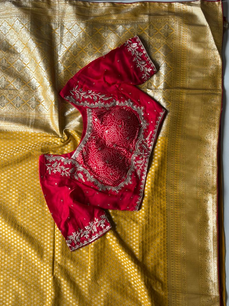 Designer Pure Banarasi Saree With Weaving Motifs & Contrast piping saree