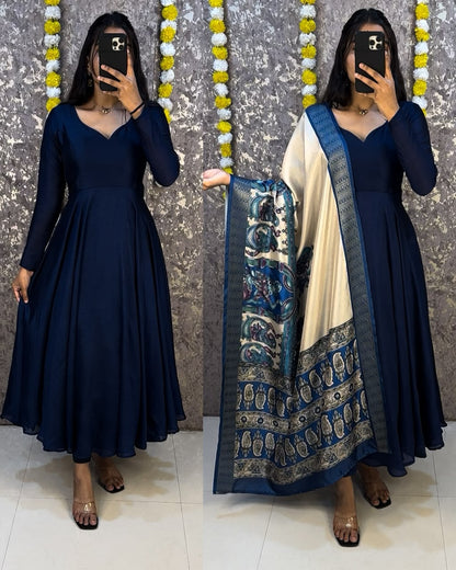 Blooming Vichithra Silk Kalamkari Dupatta Gown