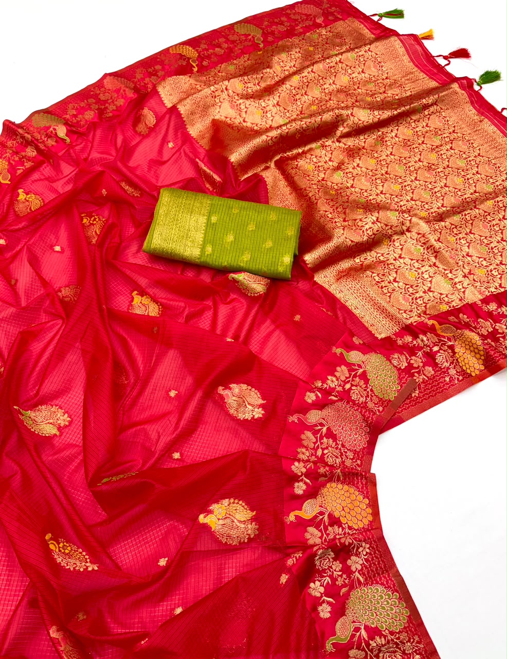 Doriya Chex Jacquard Weaving Satin Border Saree